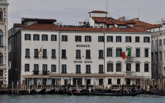 Palazzo Vallaresso Erizzo (Hotel Monaco, ehemaliges Ridotto)